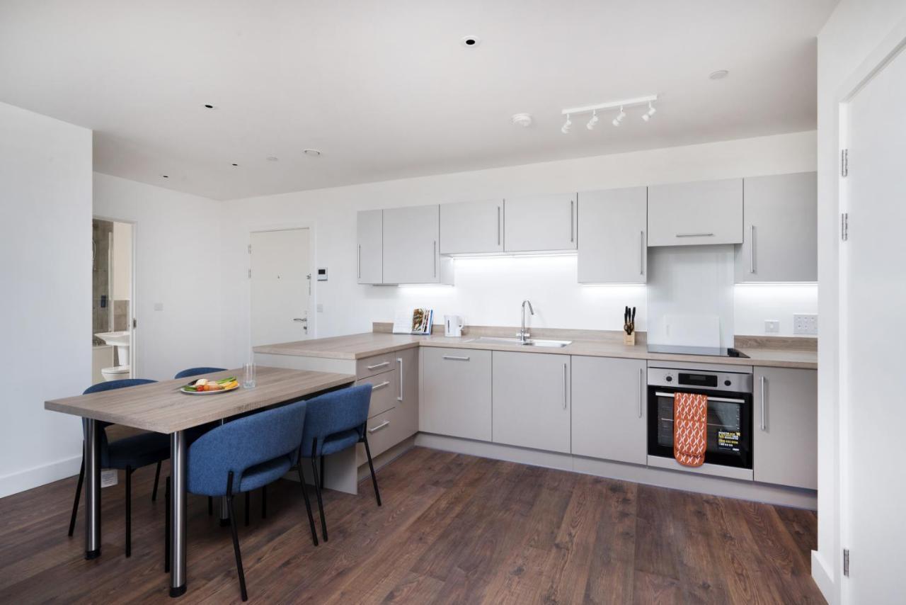 Modern Studios And Apartments At Barking Wharf In Лондон Екстериор снимка