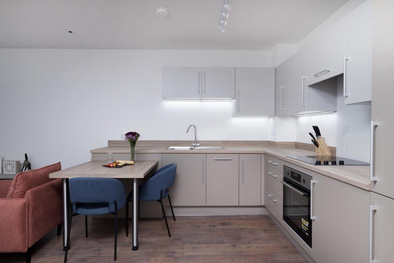 Modern Studios And Apartments At Barking Wharf In Лондон Екстериор снимка